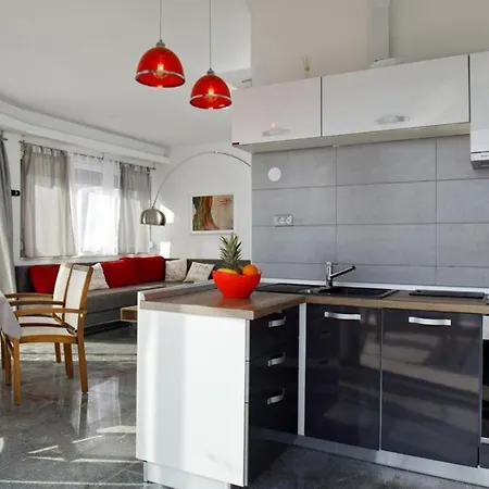 For 3 Adults Apartamento Split